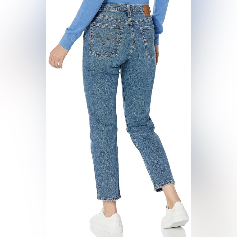 Levi’s Wedgie Straight - size 27